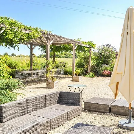 Lovely In Montferrand-du-perigor 別荘 *